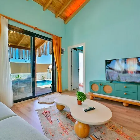 Ozbi 2-villa With Ootdoor Heated Pool For 4 People In * Fethiye