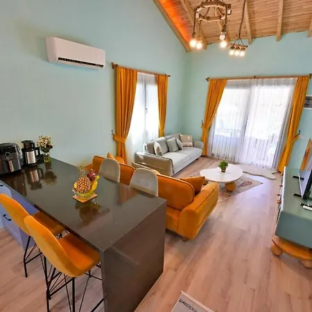 Ozbi 2-villa With Ootdoor Heated Pool For 4 People In
