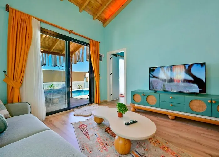 Ozbi 2-villa With Ootdoor Heated Pool For 4 People In * فتحية