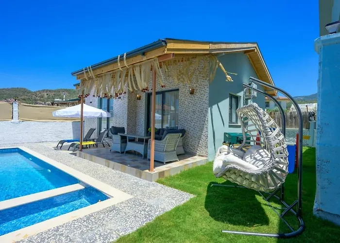 Ozbi 2-villa With Ootdoor Heated Pool For 4 People In