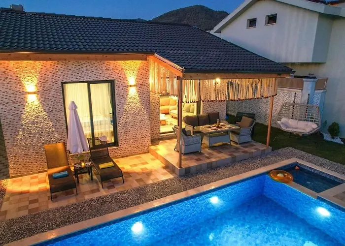 Ozbi 2-villa With Ootdoor Heated Pool For 4 People In * فتحية