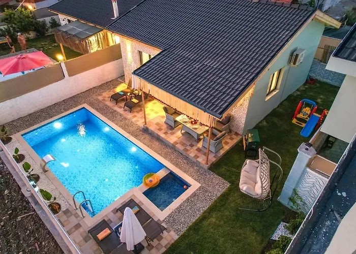 Villa Ozbi 2-villa With Ootdoor Heated Pool For 4 People In *
