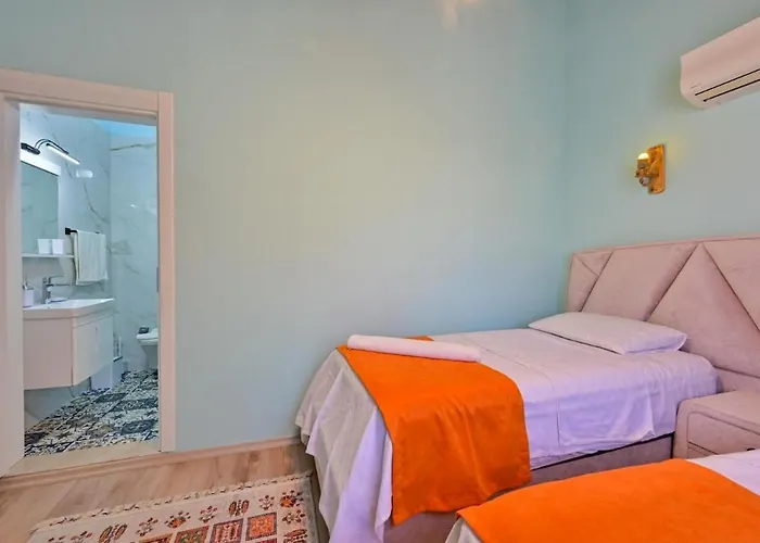 Ozbi 2-villa With Ootdoor Heated Pool For 4 People In