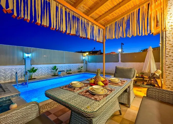 ヴィラ Ozbi 2-villa With Ootdoor Heated Pool For 4 People In *